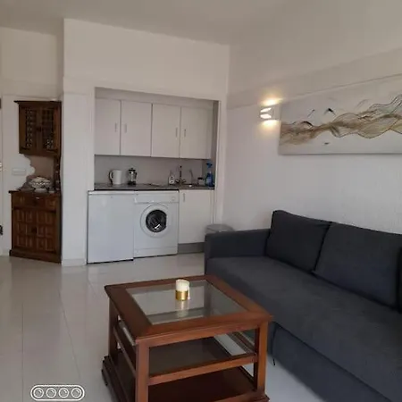 Frontline Studio Appartement